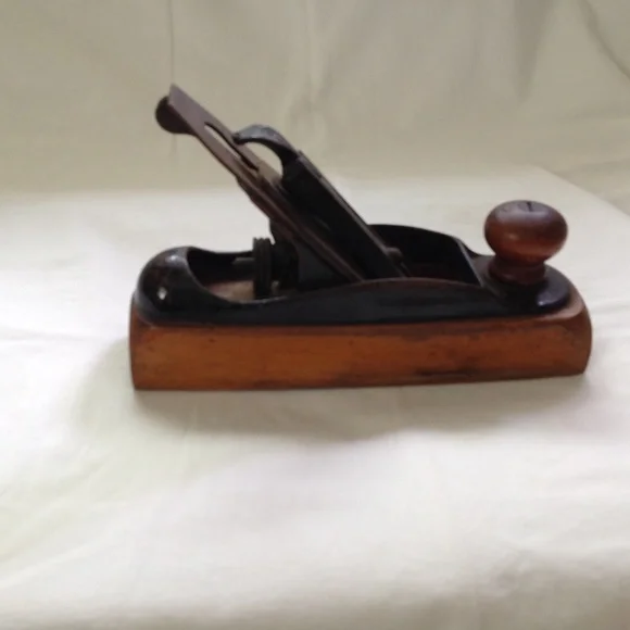 Vintage Woodworking Plane - Picture 2 of 8